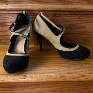 JustFab 1940s-Style Strappy Two-Tone Pumps, Size 8.5 / 39, Faux Suede, EUC